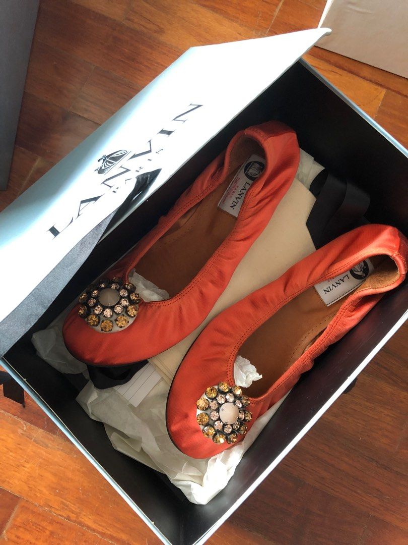 NEW Lanvin flats 37.5 Women s Fashion Footwear Flats on Carousell