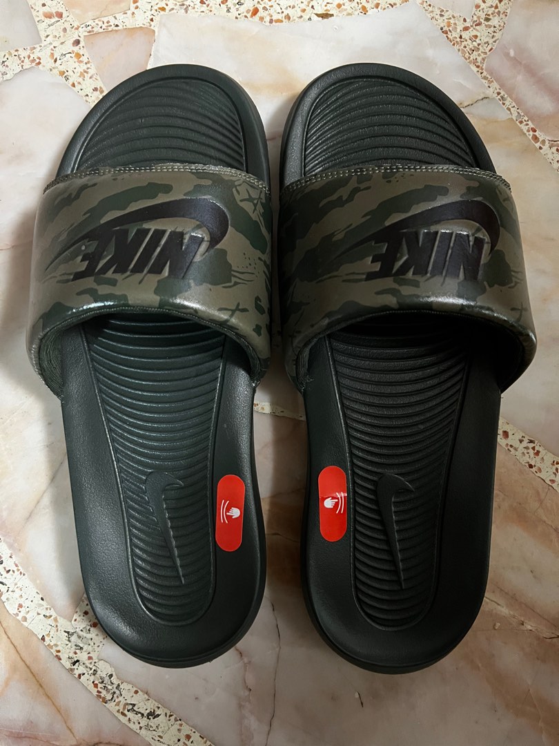 Nike online brand slippers