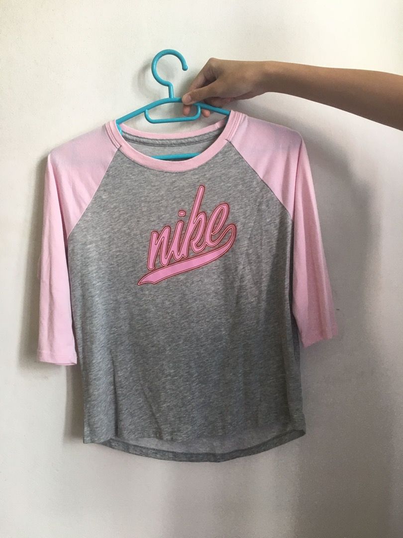 Girls pink nike shirt sales
