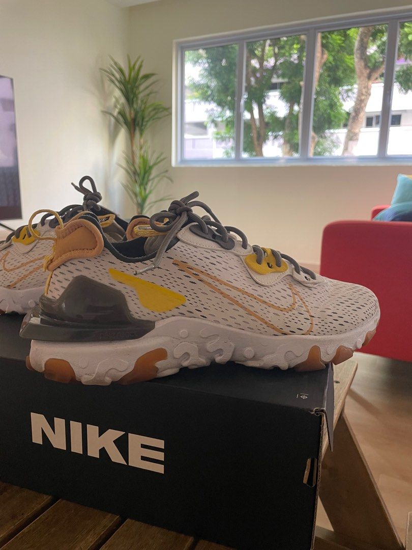 sneakers react vision