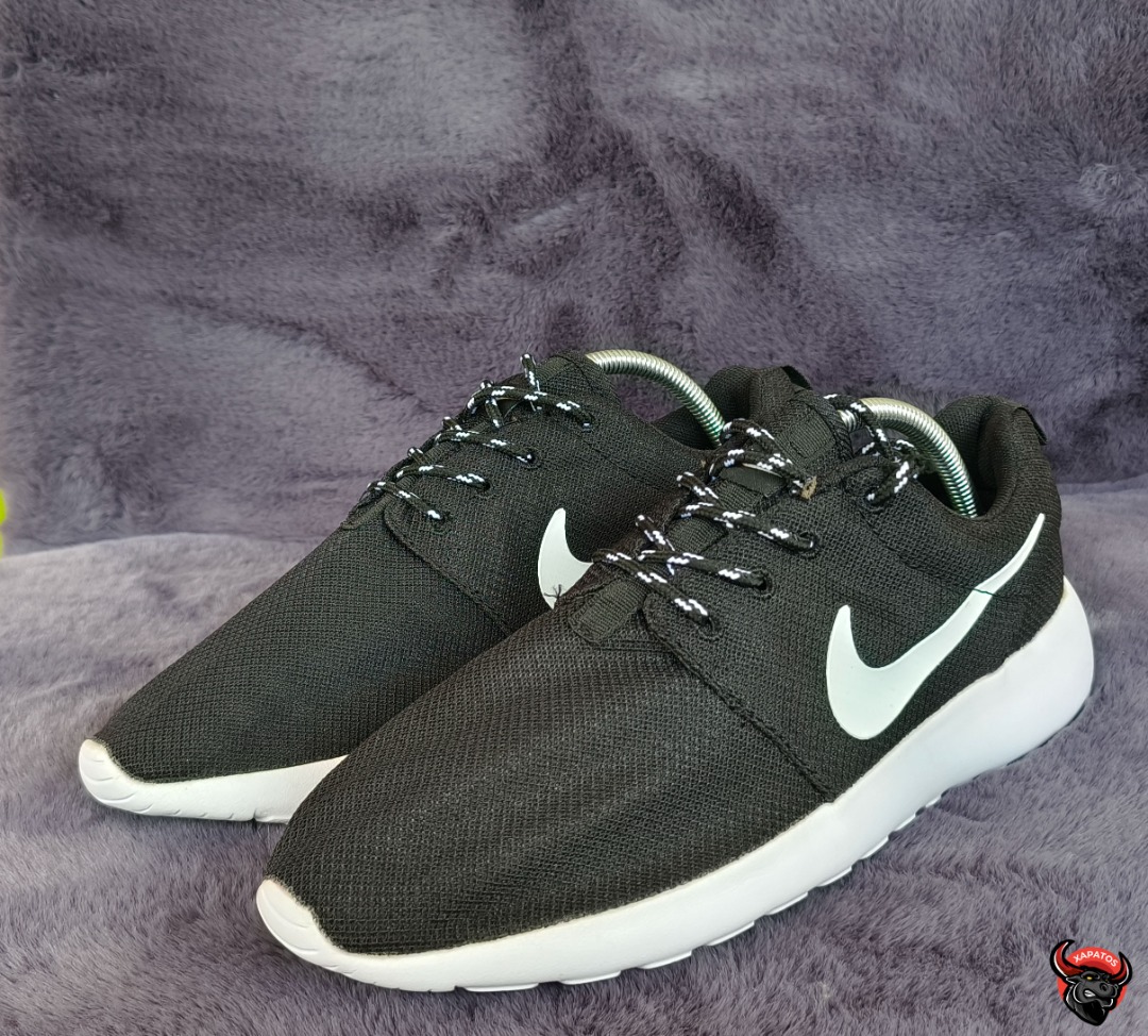SALE Nike Roshe One Women Shoes Size: 10 US, Women's Fashion, Footwear,  Sneakers on Carousell