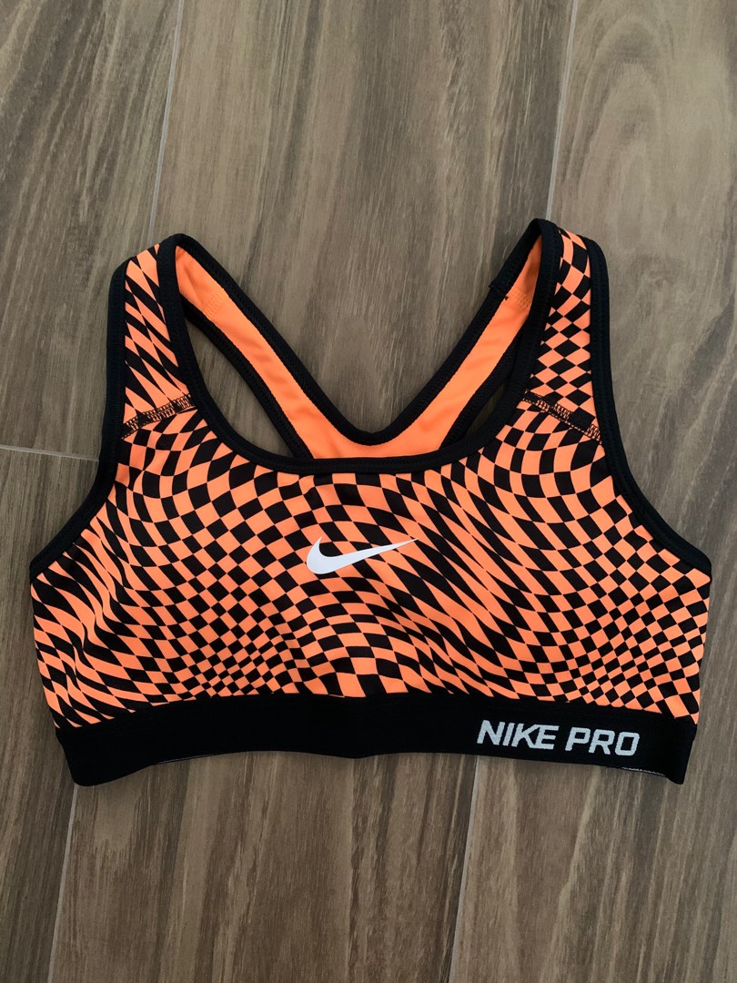 Nike sports bra Size S