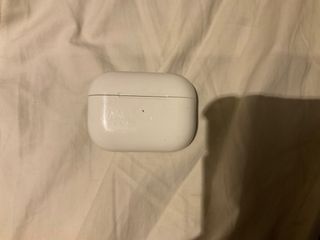 AIRPODS PRO FIRST GENERATION
