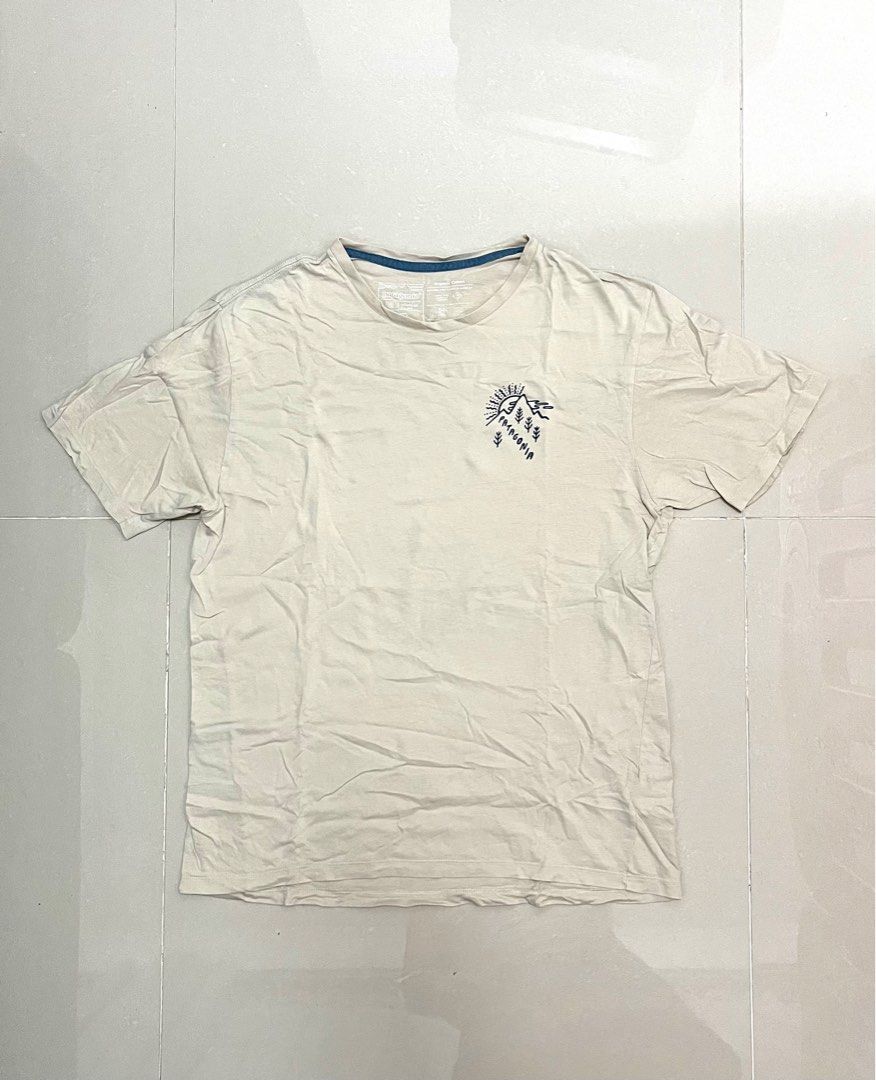Patagonia graphic cotton Tee, 女裝, 上衣, T-shirt - Carousell