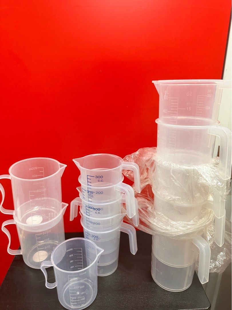 Plastic Measuring cups 500ml/ 300ml, Furniture & Home Living