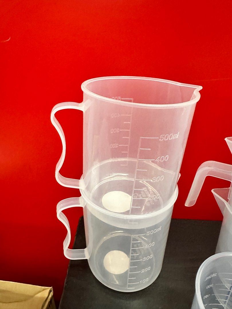 Plastic Measuring cups 500ml/ 300ml, Furniture & Home Living, Kitchenware & Tableware, Other