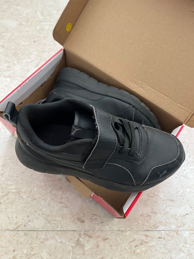 Puma sneakers - girls, Babies & Kids, Babies & Kids Fashion on Carousell