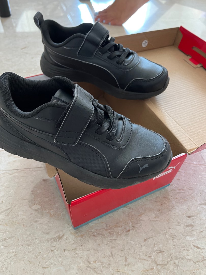 Puma sneakers - girls, Babies & Kids, Babies & Kids Fashion on Carousell