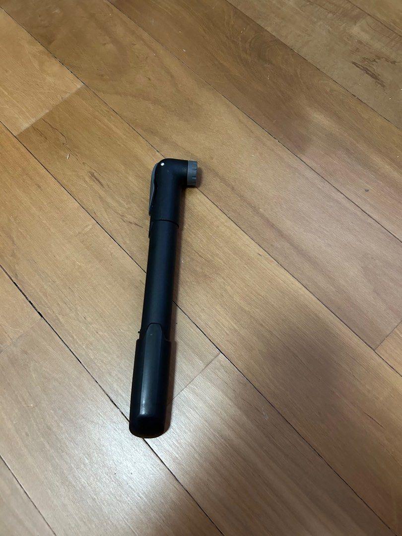 Pump decathlon riverside hand can be mounted on bike, Sports Equipment