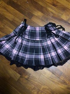 (Category: ) located in . Submitted by kthriftz (Listing ID 1229630905, Image 1). Description: .