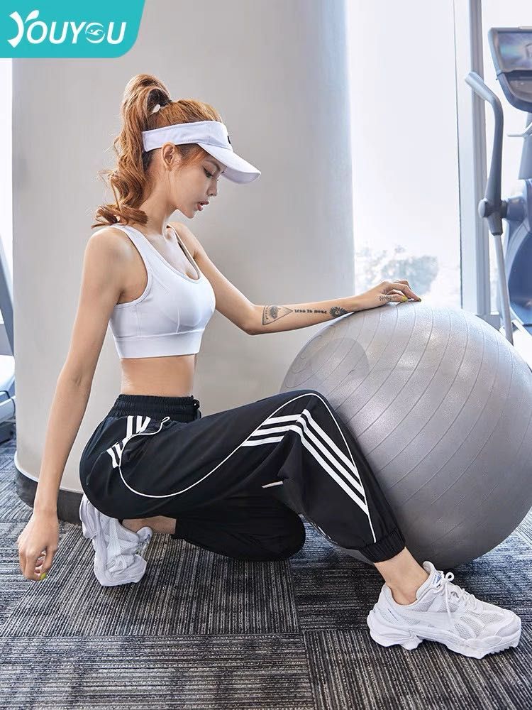 Nike 💯Dri Fit training yoga Flared pants, Women's Fashion, Activewear on  Carousell