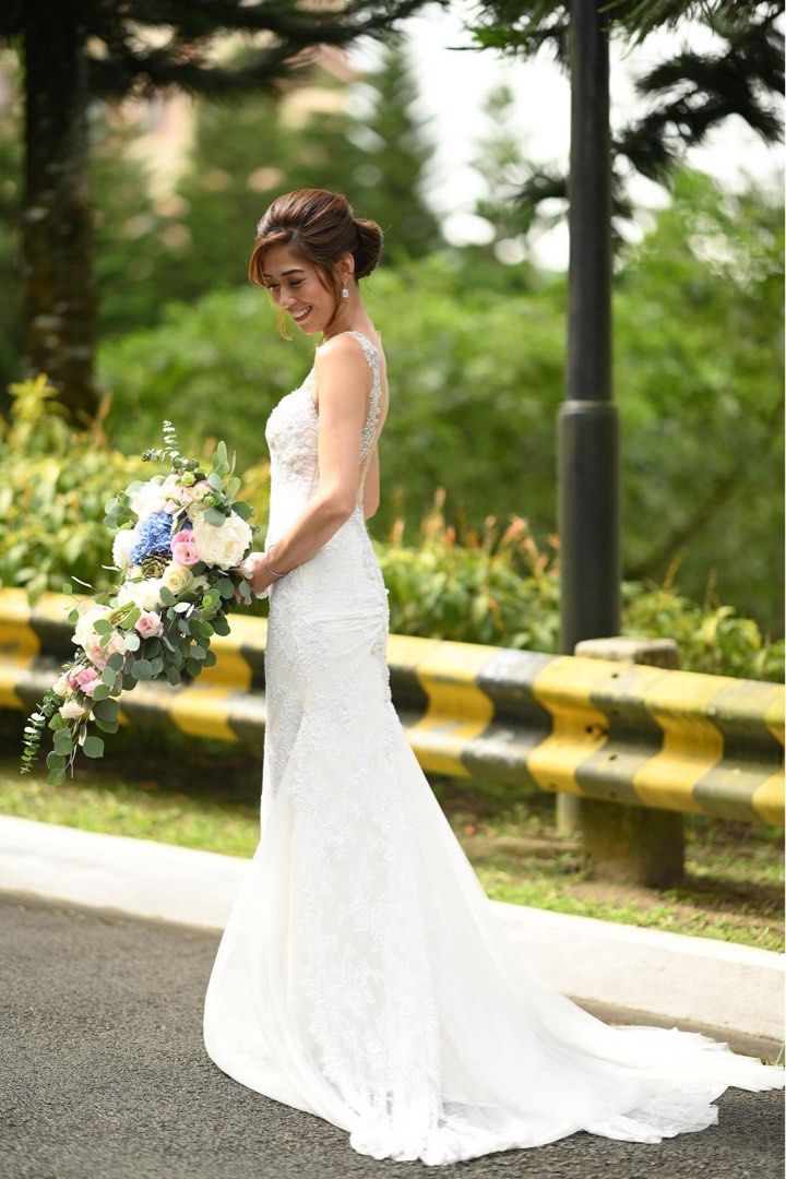 Rosa Clara Wedding Gown 2019 collection (Category: Evening dresses & gowns) located in Makati City. Submitted by khdee (Listing ID 1229475935, Image 3). Description: Original Price: 130,000php Bought from Rosa Clara Greenbelt Price is negotiable :).