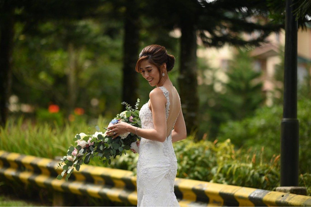 Rosa Clara Wedding Gown 2019 collection (Category: Evening dresses & gowns) located in Makati City. Submitted by khdee (Listing ID 1229475935, Image 2). Description: Original Price: 130,000php Bought from Rosa Clara Greenbelt Price is negotiable :).
