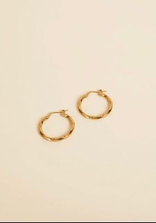 (Category: ) located in . Submitted by closetdiscount (Listing ID 1229529769, Image 1). Description: .