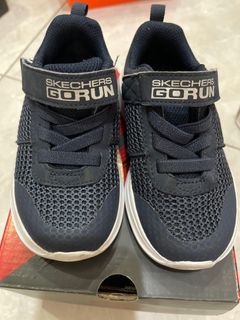 Sepatu anak