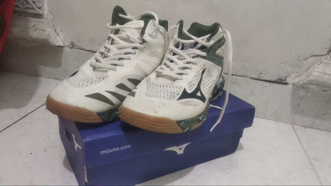 Sepatu Mizuno wave lightning z5 mid mizuno wlz 5 mid premium