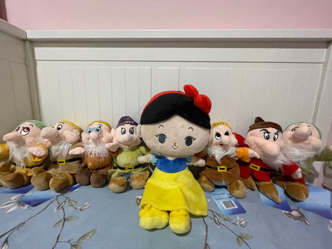 Snow White Soft Toy / Plushie Full Set with Dwarfs, Hobbies & Toys ...