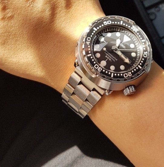 Seiko tuna bracelet store