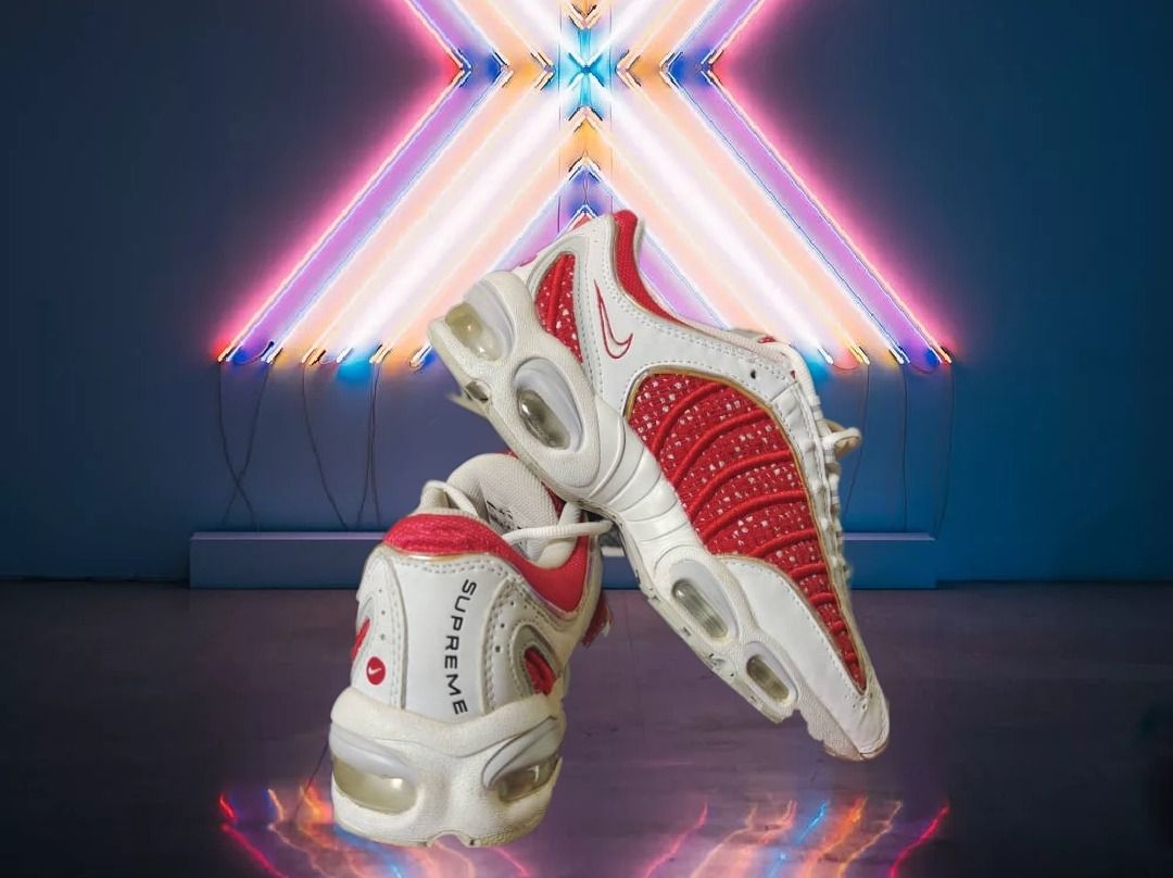 Supreme x nike on sale tailwind