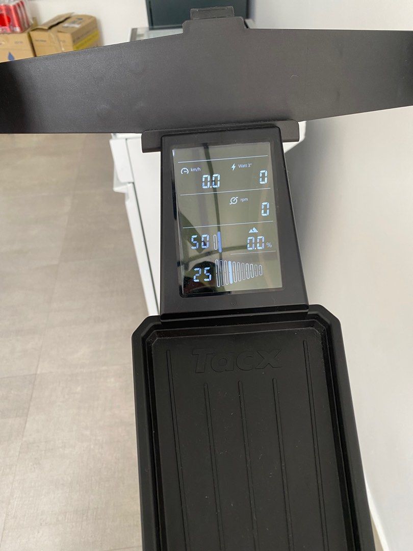 Tacx NEO Bike Smart Trainer Great for Zwift!, Sports Equipment, Exercise & Fitness, Cardio