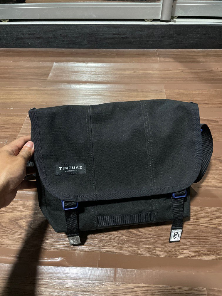 Timbuk2 Messenger Bag XS, Men's Fashion, Bags, Sling Bags on Carousell