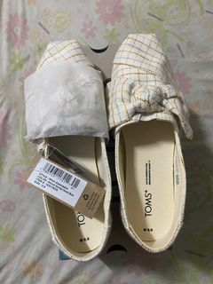 (Category: ) located in . Submitted by fusboutique (Listing ID 1229570491, Image 1). Description: .