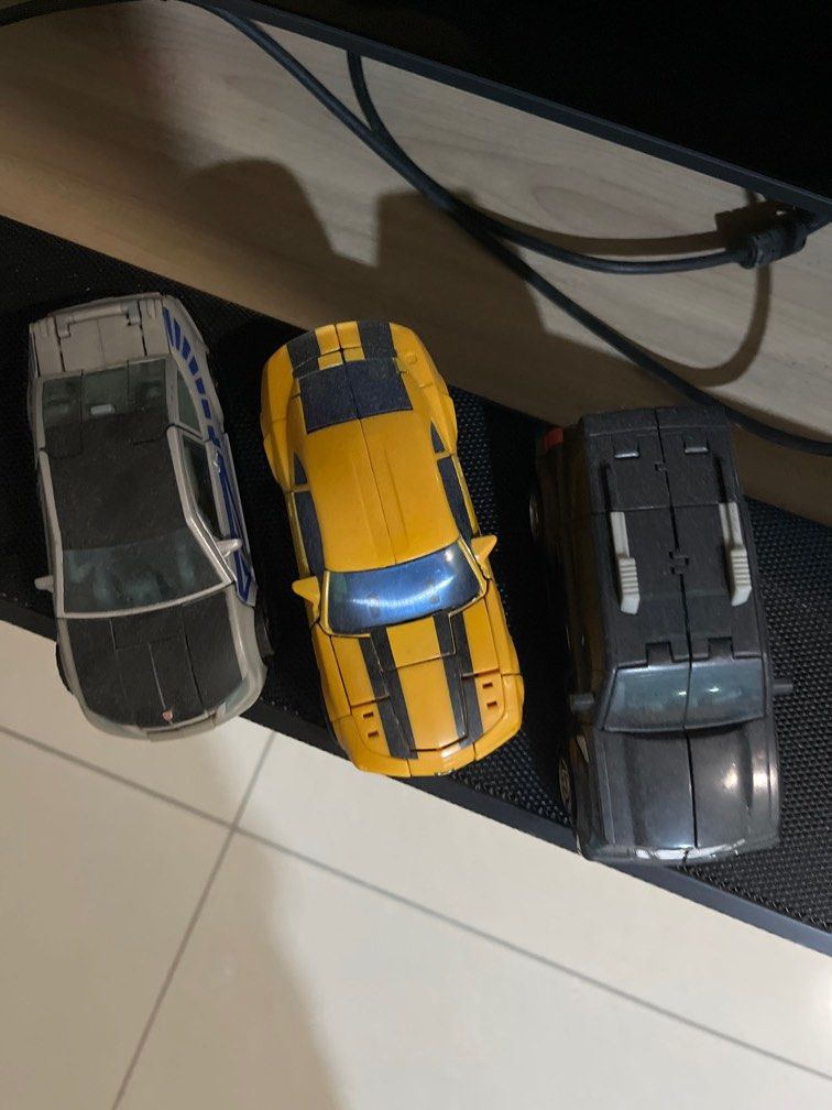 Transformers Ultimate Bumblebee Hasbro in box, Hobbies & Toys, Toys