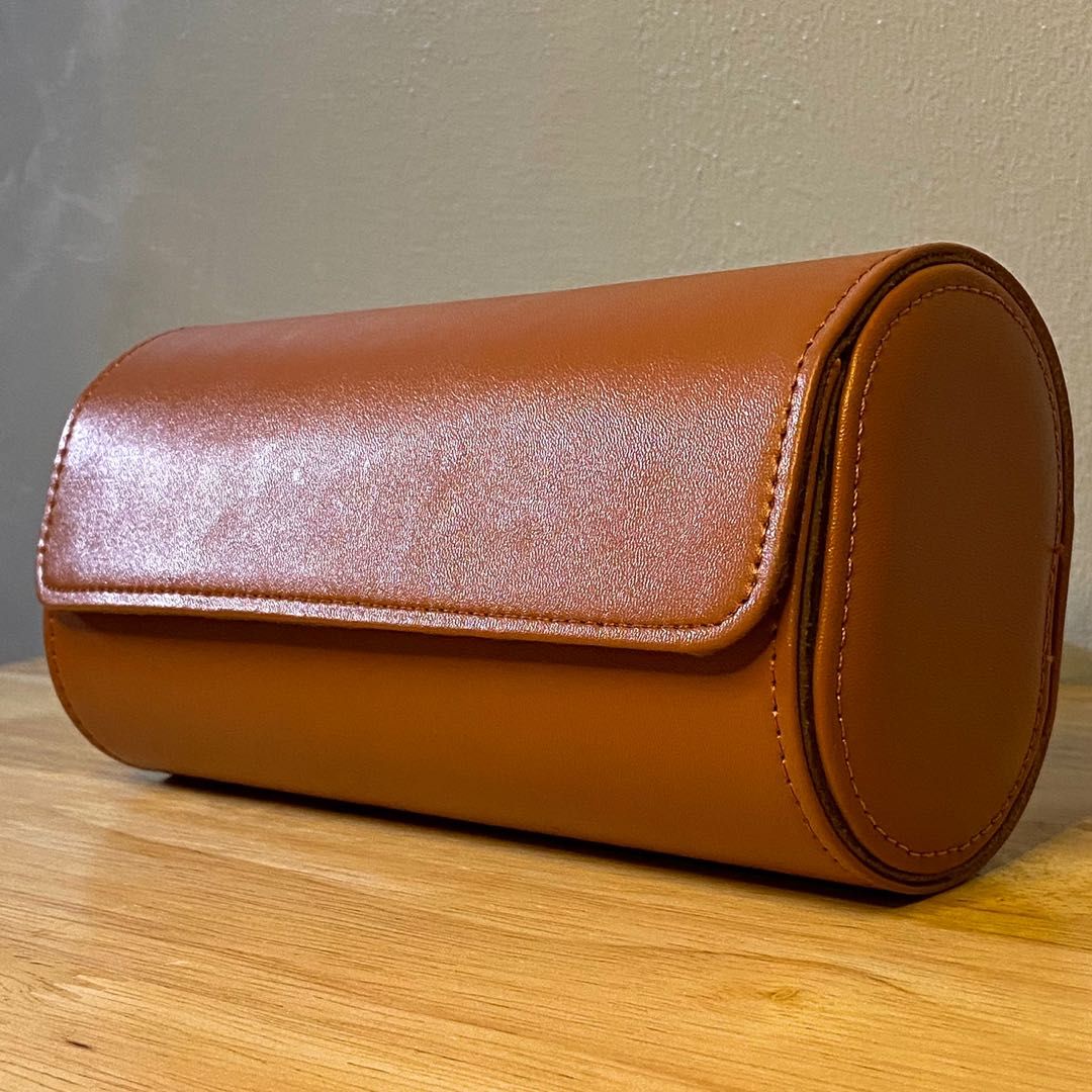 Travel Watch roll case 3 Slots Organizer (Category: Accessory Holder, Box & Organizers) located in Manila. Submitted by markwrist07 (Listing ID 1229478606, Image 2). Description: Travel Watch roll Case & Luxury Wooden Watch box 1/2/3/5/6/8/10/12 Slots Specification: Material Wooden Watch Box: Wooden+Velvet Cloth Colors: Rosewood Grain, fraxinus Mandshurica, Walnut Grain, Black/brown Type: 5/ 6/8/10/12 Slots Sizes For Wooden Watch Box 6 Slots key 