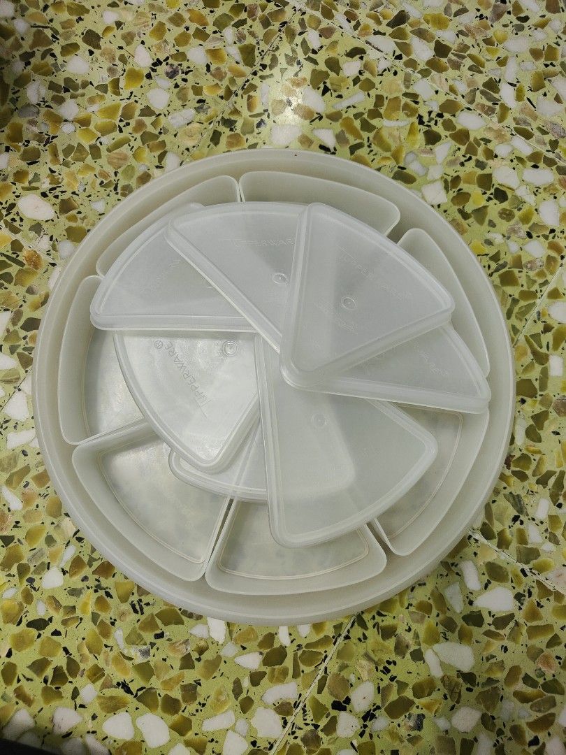 Tupperware Round container, Furniture & Home Living, Home Improvement