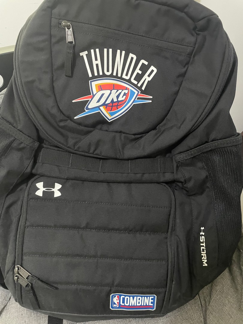 Under armour OKC 雷霆隊背包, 他的時尚, 包包與錢包, 背包在旋轉拍賣