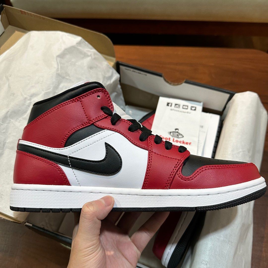 Nike air jordan 1 on sale mid chicago