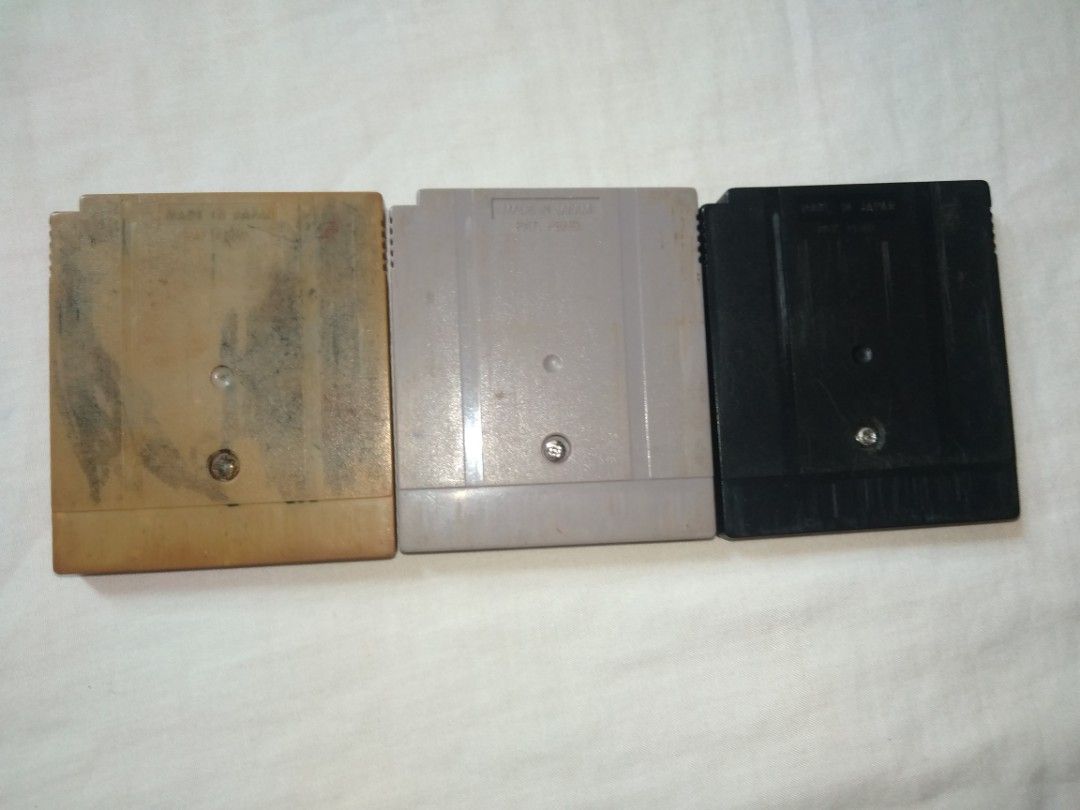 Vintage nintendo game (Category: Nintendo) located in Manila. Submitted by racgeb (Listing ID 1229457545, Image 2). Description: Vintage nintendo dmg 1985 for game boy Authentic 100% good working condition what u see is what u get take all : 2.7k now : 2k 200 in 1 Tetris flash hopper no low baller & haggling for legit & sure buyer only ship @ buyer expense lalamove & lbc express pls.respect, tnx.