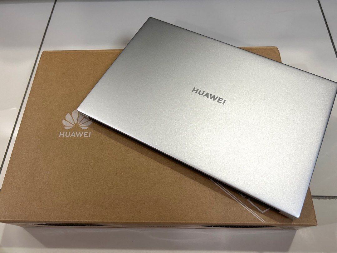 (Warranty) Huawei Matebook D14 i3 8+256GB full set with box, Computers
