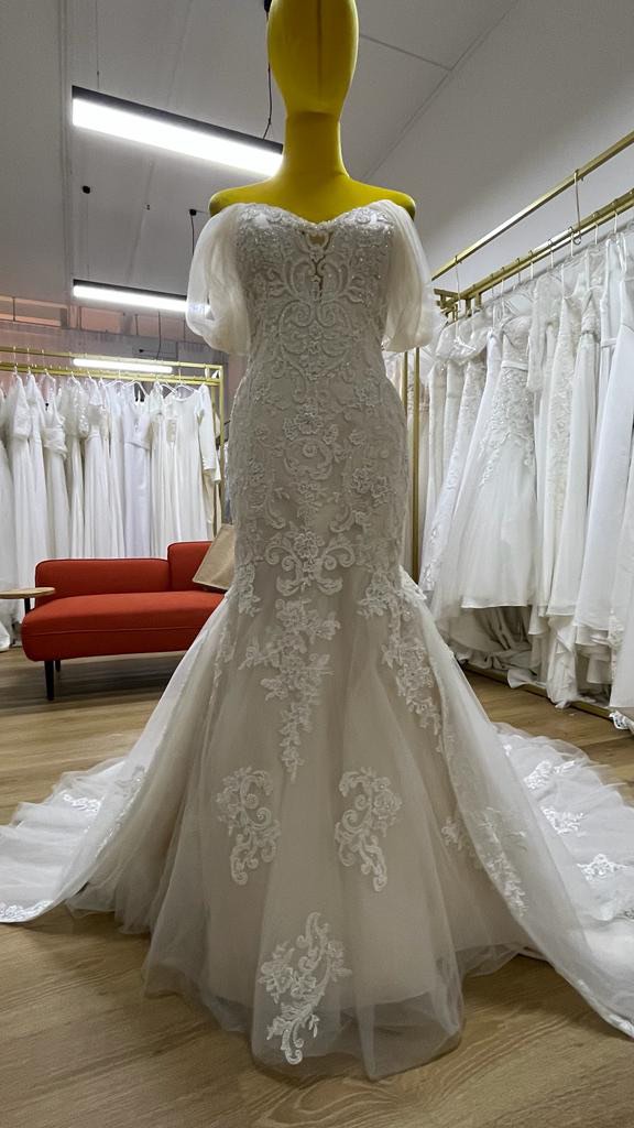 Wedding gown dress with on sale price