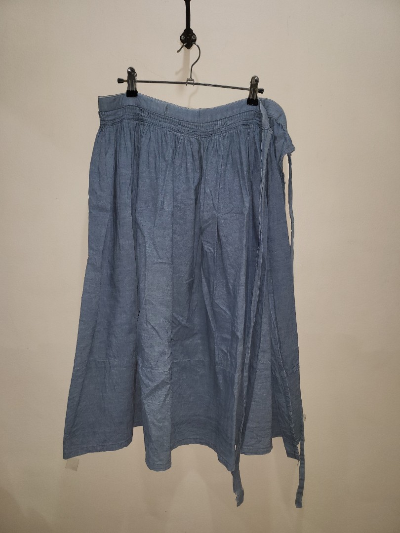 Wrap around denim skirt adjustable size. on Carousell