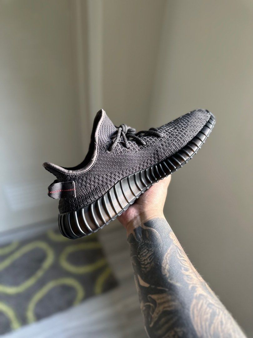 YEEZY BLACK STATIC 10.5US Men s Fashion Footwear Sneakers on