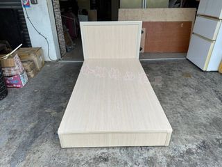 香榭二手家具*全新品 絕美雪松色 單人加大3.5尺床組(床箱+床片)-床頭片-床底-單人床-床架-套房床組-床板-三分板
