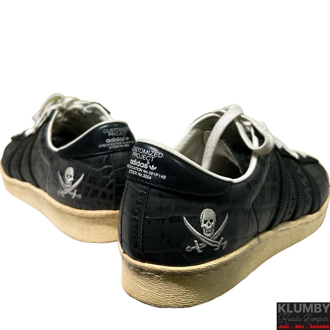 Adidas superstar online x neighborhood