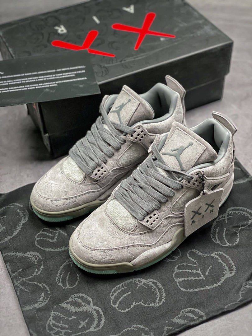 Nike air jordan clearance retro 4 kaws