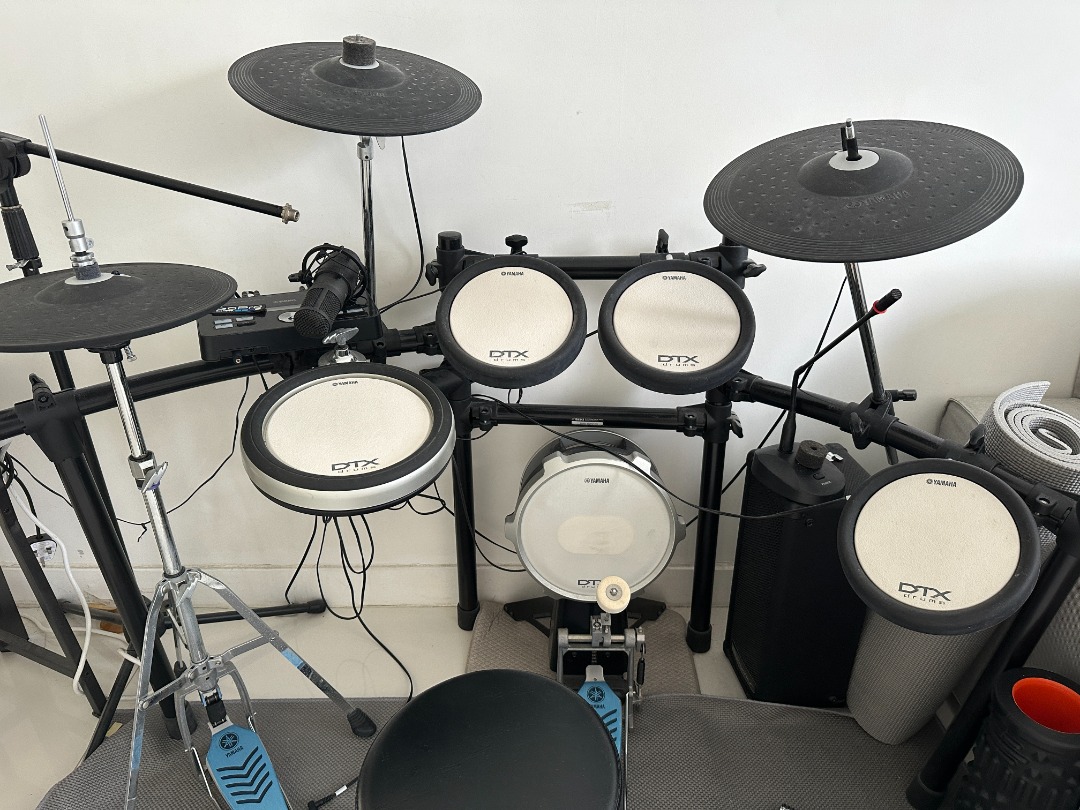 Almost NEW YAMAHA DTX 582K Full set