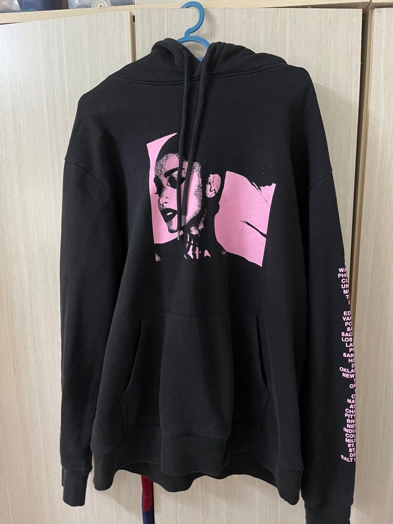 Ariana x h&m shop
