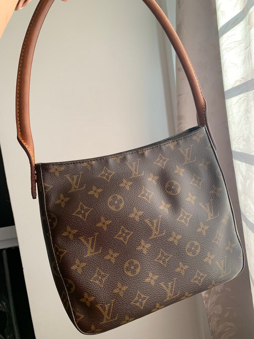 LOUIS VUITTON Authentic Monogram Looping MM Shoulder Bag Used from Japan