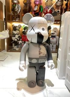 (Category: ) located in . Submitted by angiemok_bearbrick (Listing ID 1231215054, Image 1). Description: .