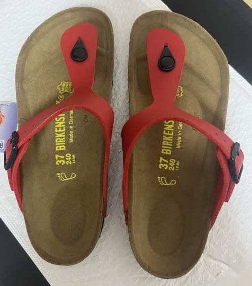 Red gizeh birkenstock clearance sandals