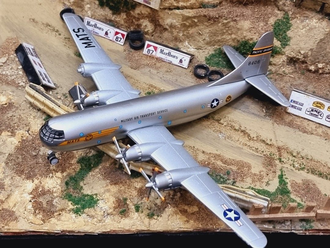 A Corgi Aviation Archive model No. AA34007 1/72 scale... in United