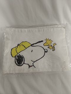 Brand new Snoopy pouch