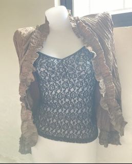 (Category: ) located in . Submitted by nirvys.closet (Listing ID 1231163987, Image 1). Description: .