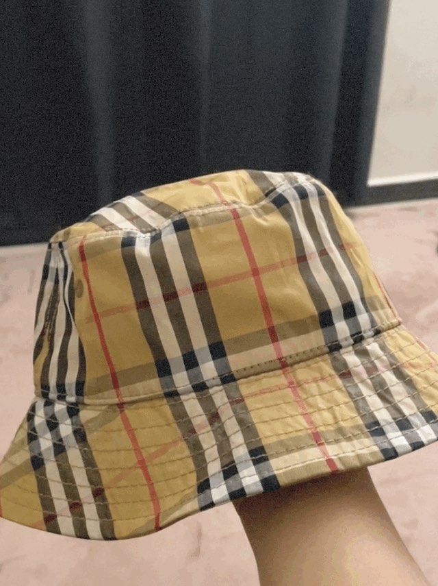 Burberry original bucket hat