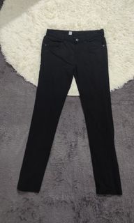 Celana Hitam 2