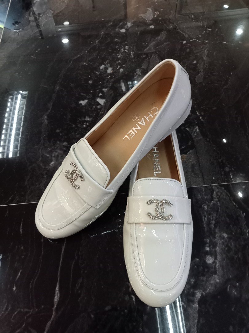 Chanel shoes, Women's Fashion, Footwear, Loafers on Carousell